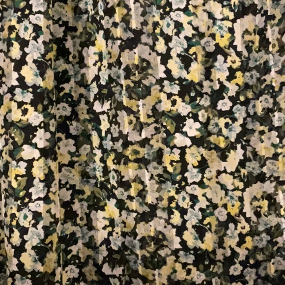 Ladies Flared Sleeve Top - Picture 2 of 3